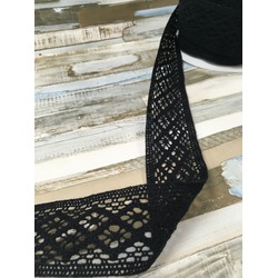 WIDE LACE CENTER - BLACK WITH DIAMONDS