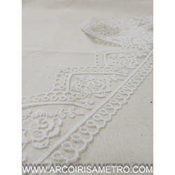 COTTON LACE WITH EMBROIDERED ROSES - WHITE