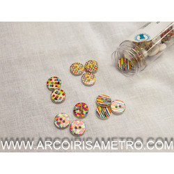 COLORFUL BUTTONS 18MM