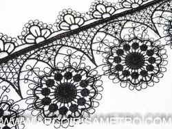 Black lace - Dahlia - 8cm