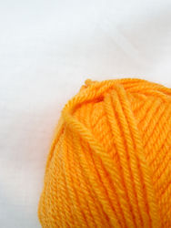 Baby yarn - 50 grs - 605 orange