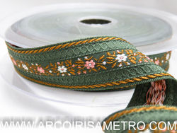 Embroidered tape with flowers - Green