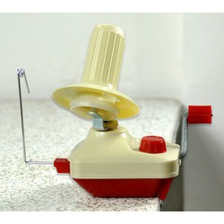YARN BALL WINDER