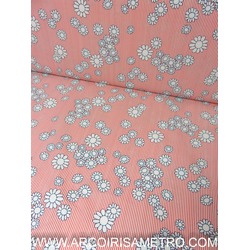 DAISY FLOWER - RED AND DARK BLUE