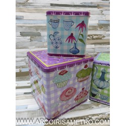 SET OF 3 CUPCAKE TINS