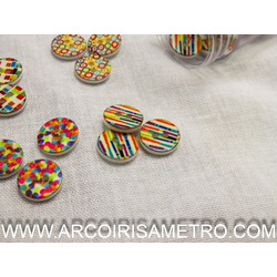 COLORFUL BUTTONS 18MM