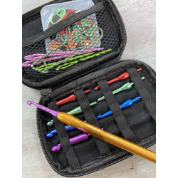 INTERCHANGEABLE DELUXE CROCHET HOOK SET