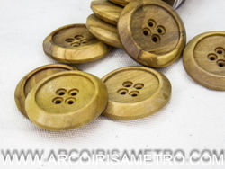 WOODEN BUTTON - 30MM