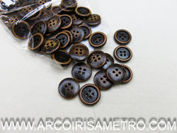 Wooden button / 4 holes - 28mm