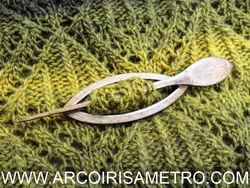 Oval shawl pin