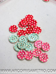 Dotted wooden buttons - 20mm