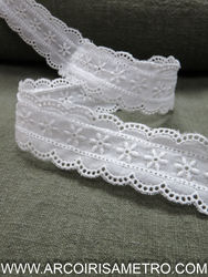 Embroidered lace - wavez