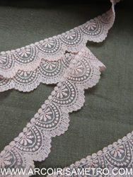 Embroidered tulle - scales - Pink