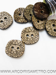Coconut button - lion