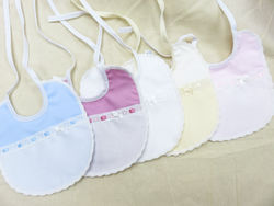 Bib to cross stitch embroider