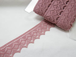 Diamond edging - dusty pink