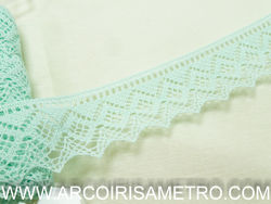 Diamond edging - baby green