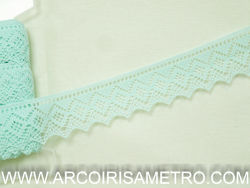 Diamond edging - baby green