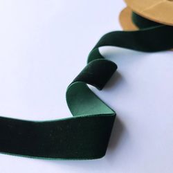 GREEN VELVET RIBBON - 23MM