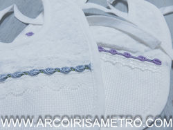 Cross-stitch embroidery bib - ROSES