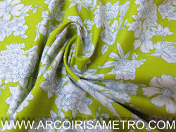 FLORAL FUNDO VERDE LIMA