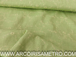 ENGLISH EYELET - LIME LINEN LOOK