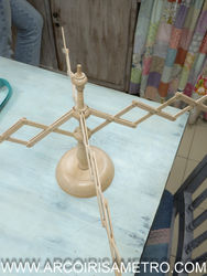 ARTICULATED WOOD SKEIN WINDER