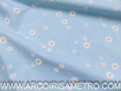 Tecido Vichy Azul com Mal-me-Queres