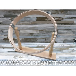 EMBROIDERY HOOP WITH TABLE STAND