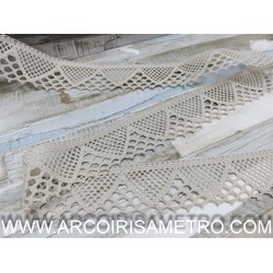 RENDA SWEIGART LEQUES - CREME