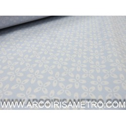 PIQUET - BABY BLUE BACKGROUND WITH 4 BABY WHITE PETALS