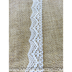 RENDA BICOS FINA - OLHOS 