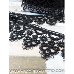 GUIPUR LACE EDGING WITH FLOWER