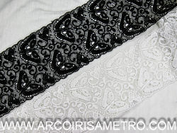 Renda entremeio com borboletas