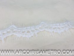 Renda de entremeio com franja - branco