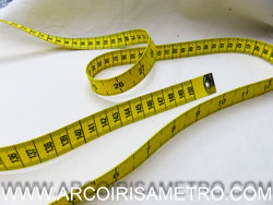 MEASURING TAPE 1.50M // CM AND INCHES 