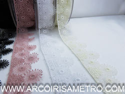 RENDA FINA COM 3.5 CM