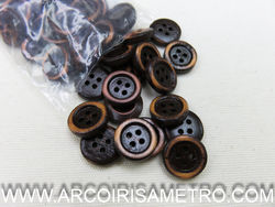 Wooden button / 4 holes - 24mm