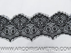 Renda / Entremeio - preto