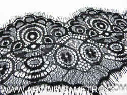 Renda / Entremeio - preto