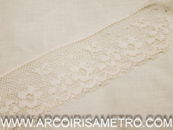 Renda de tule creme