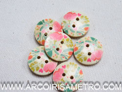 Wooden buttons with flowers - 18mm