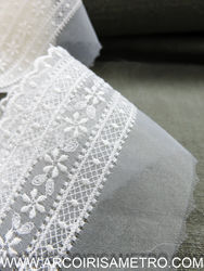 Renda de organza bordada 