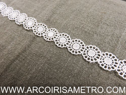 GUIPUR LACE - FLOWERS - WHITE