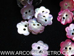Flower mother of pearl button