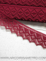 Renda de bicos com losangos - Bordô