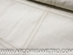 Quadrilé ajourado - cru