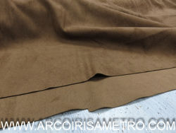 Pele de pêssego - Castanho médio