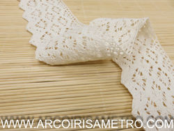 RENDA DE ALGODÃO -LOSANGOS/  BICOS CRU